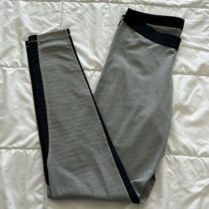 Nike gray and black leggings size L but fit like M